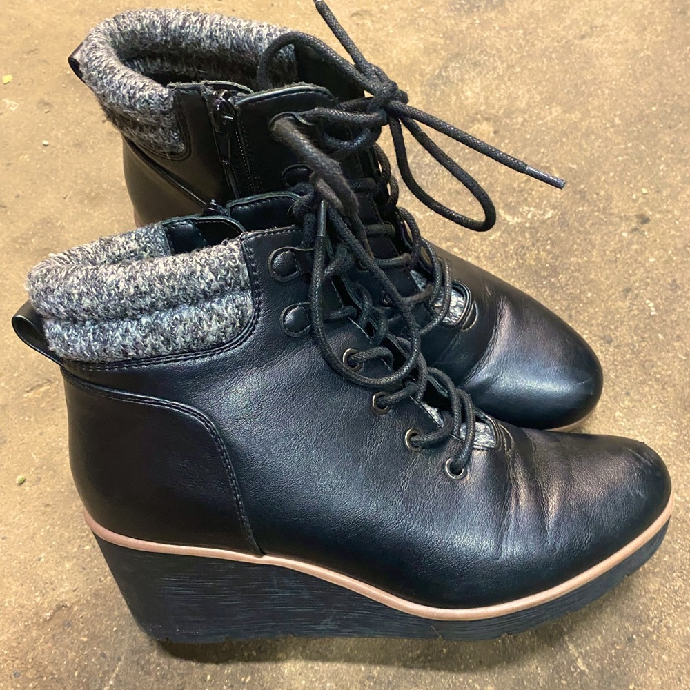 Soul Naturalizer Black Wedge Boots With Fur